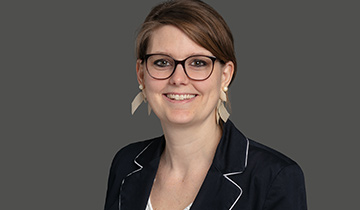 Dr. Pascale Holzerny